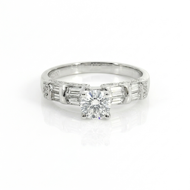 1.11 CT E-G/VS1-SI1 Lab Grown and Natural Diamonds Engagement Ring