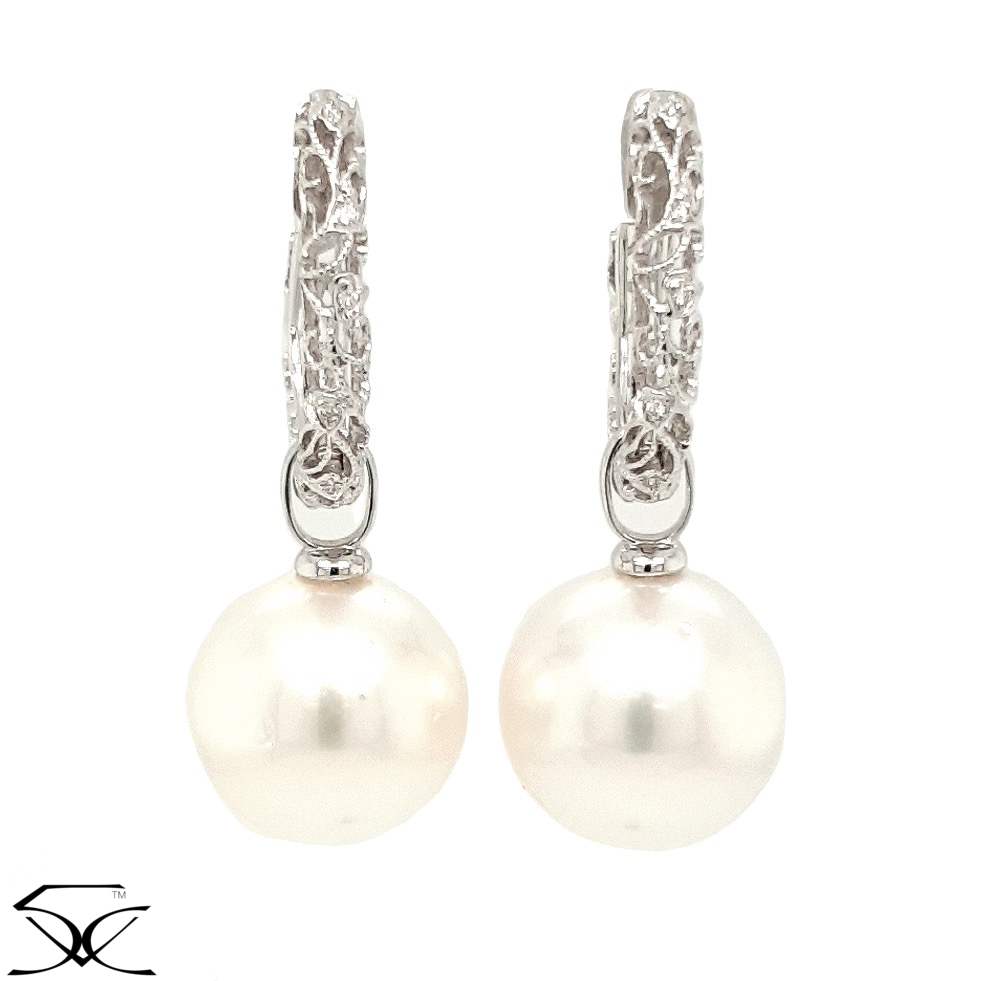 15 MM Cultured South Sea Pearl Set With 0.05 CT Diamond Drop Earring
