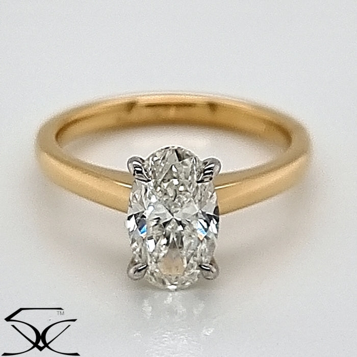 0.90 CT Oval Cut Diamond Engagement Ring in Gold